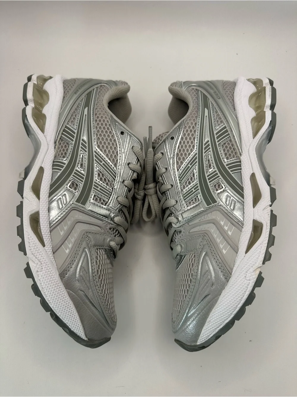 ASICS GEL-Kayano 14 Women’s Running Shoes Cloud Grey Clay Grey Size 8 Sneakers
